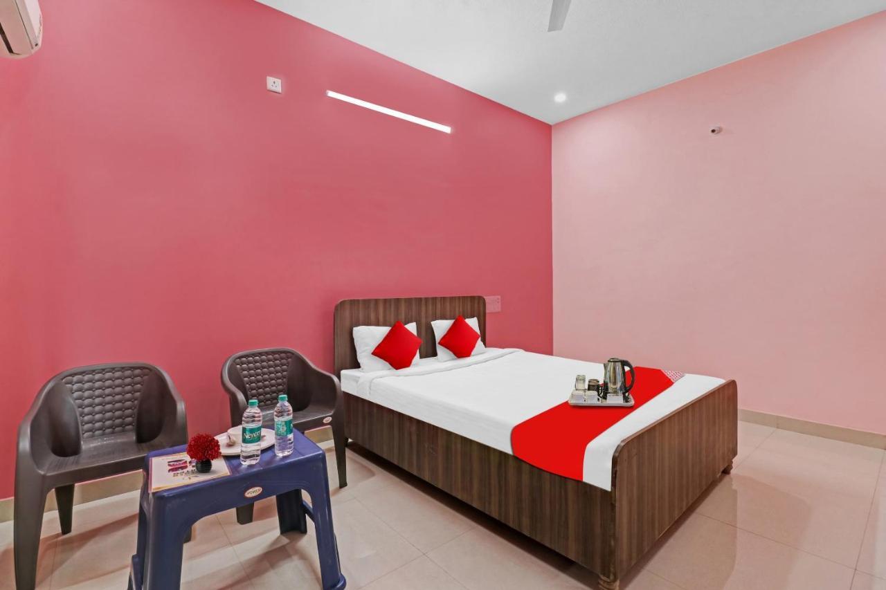 Oyo Flagship Hotel Golden Suites Bangalore Exteriör bild